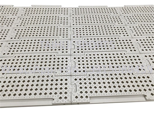 Split Type Interlocking Ceinture synthétique Pad de choc Cour de basket-ball Tennis de table Plancher 333.4mm Hauteur 17mm Pour les sports de stade