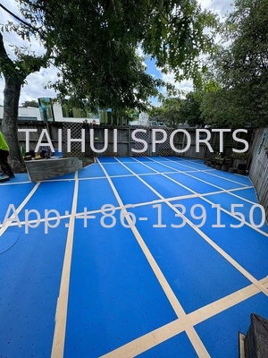 Des surfaces sportives plus sûres rendues possibles grâce à nos solutions certifiées CFH/HIC de compresse à choc Réduction du bruit et allongement de 200%
