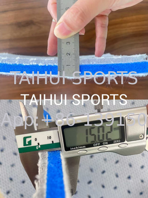 30 à 70 kg/m3 Pad de choc à densité avec tissu stratifié Pour le terrain de football