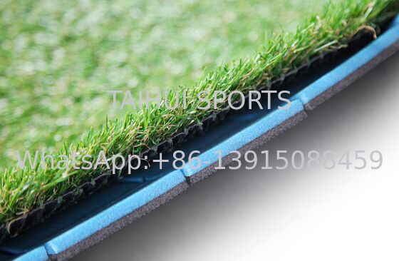 Sous-couche de plaquette de choc certifiée FIFA avec conception de trou en diamant pour les terrains de sport en pelouse artificielle de longueur personnalisée