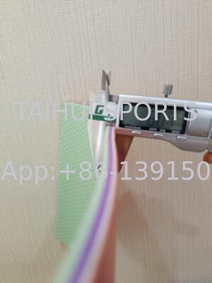 Plancher de badminton multifonctionnel Modulaire Plancher en plastique extérieur Tapis de parquet Traitement de surface pour le terrain de badminton Cour de basket-ball et de tennis