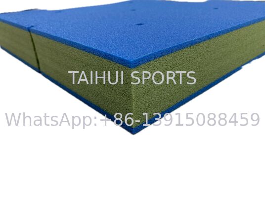 Tapis d'interverrouillage en mousse PE pour aire de jeux avec amorti, épaisseur de 20-70 mm et densité de 30 kg/m3
