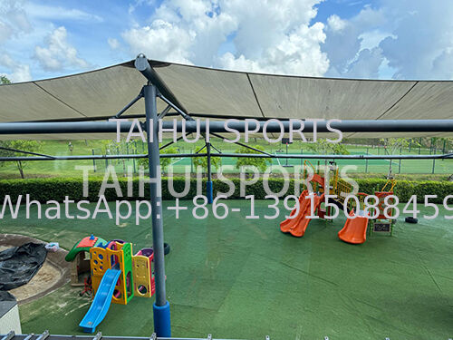 Pad de choc pour terrain de jeu certifié HIC/CFH d'une épaisseur de 10 à 100 mm pour une absorption supérieure des chocs