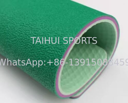 Revêtement de sol sportif en vinyle super résistant à l'usure, antidérapant et imperméable pour terrains intérieurs de volley-ball et de basket-ball