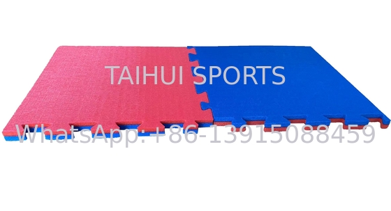 Pad de choc pour terrain de jeu léger sous-couche anti-fatigue PE en mousse de gazon