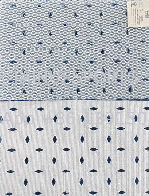 Sous-couche de plaquette de choc en PE en mousse pour l'herbe artificielle avec une meilleure absorption des chocs, une déformation verticale de 4 à 8 mm et un tissu en maille 3D